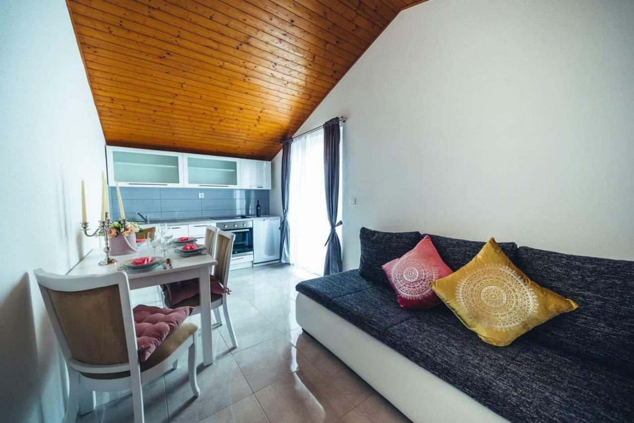 Apartments Juric Целина Экстерьер фото