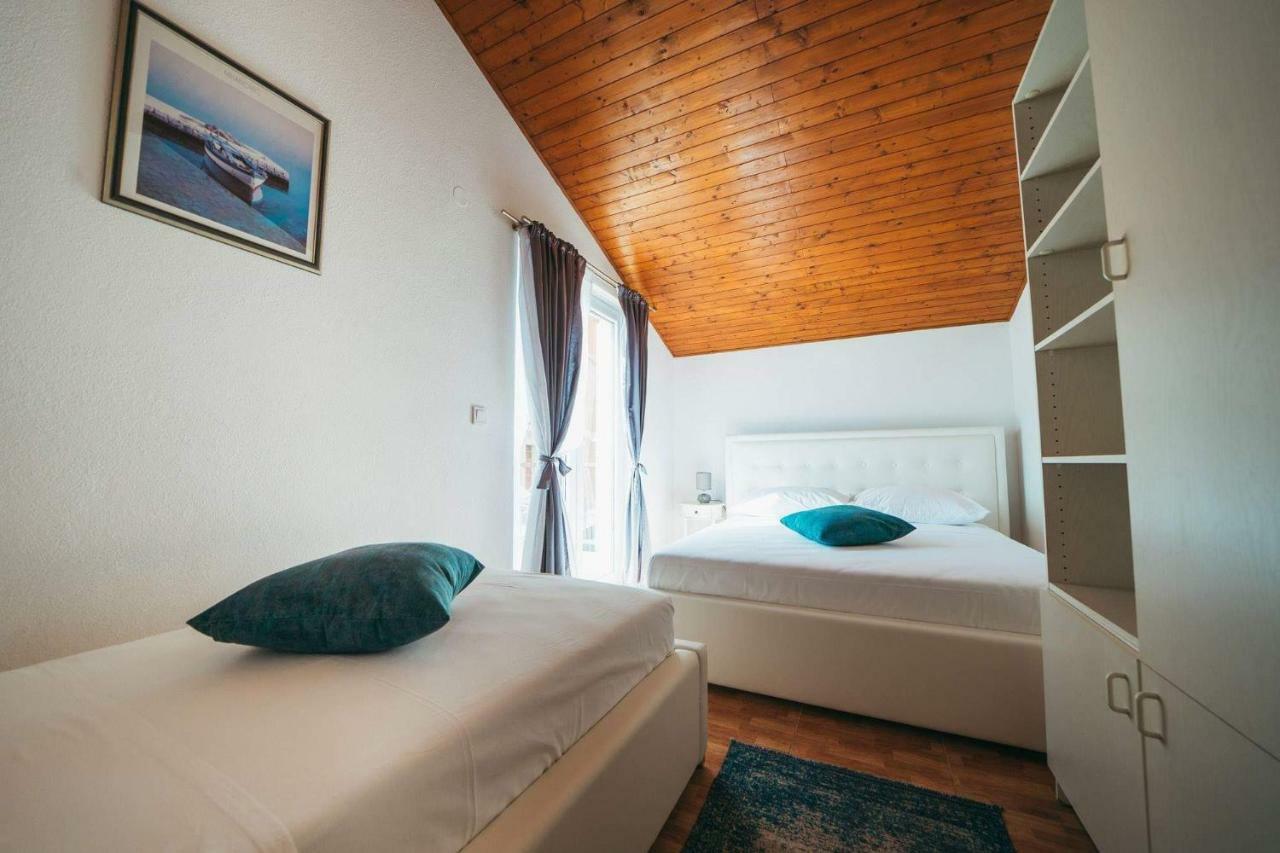 Apartments Juric Целина Экстерьер фото